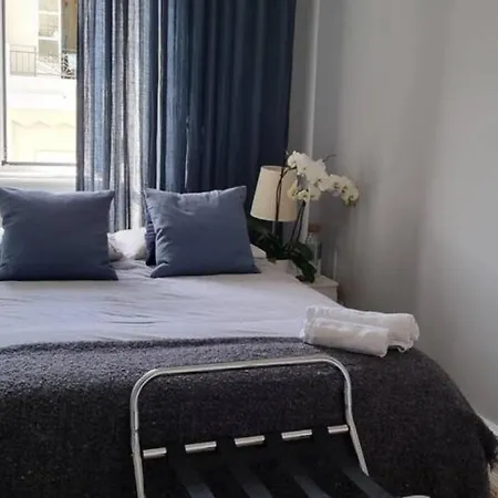 Cozy With 3 Bedrooms And Living Close To The Center Apartmán *
